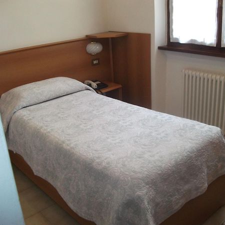 Hotel Breglia Lake Como Екстер'єр фото