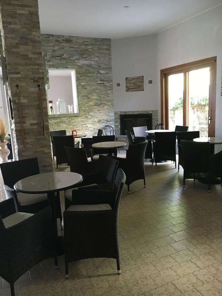 Hotel Breglia Lake Como Екстер'єр фото