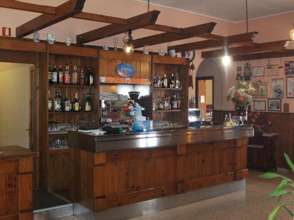 Hotel Breglia Lake Como Екстер'єр фото