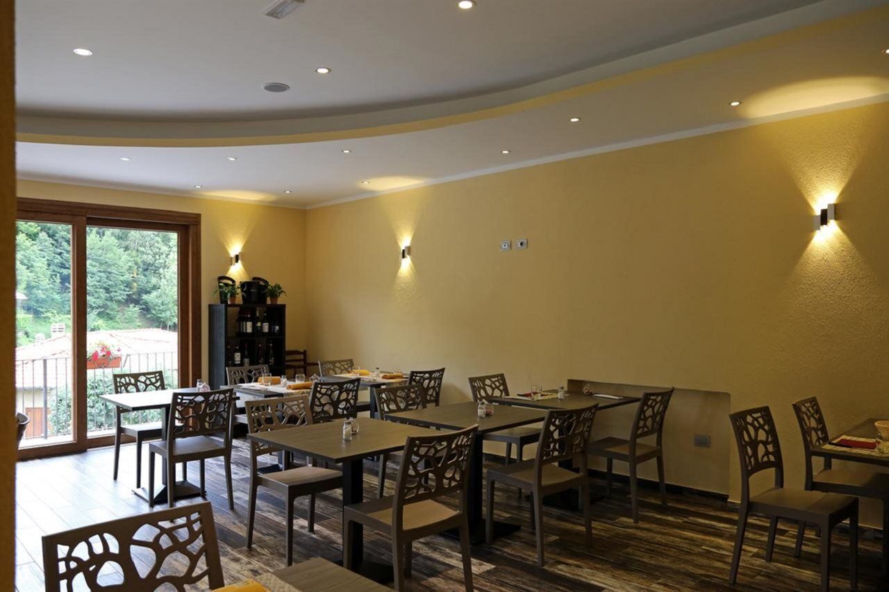 Hotel Breglia Lake Como Екстер'єр фото