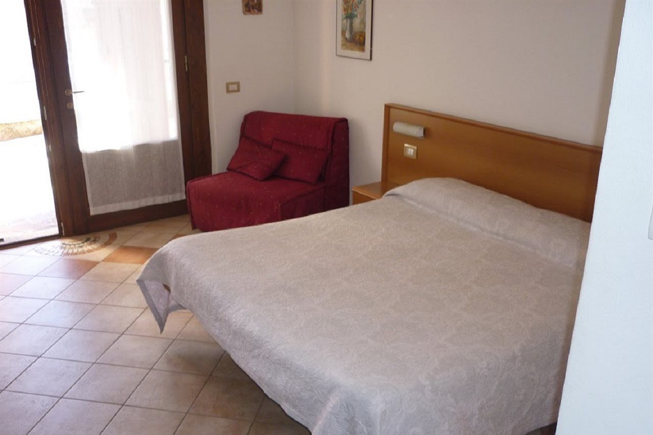 Hotel Breglia Lake Como Екстер'єр фото
